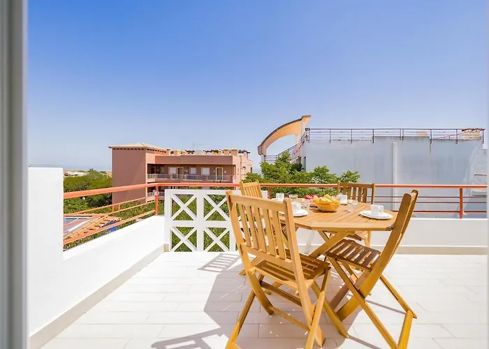 Contemporary Flat A Few Steps From The Beach #1944